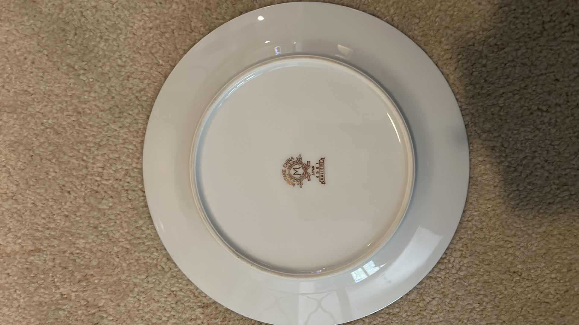 Photo 1 of 23 PC NORITAKE PORCELAIN DINNERWARE