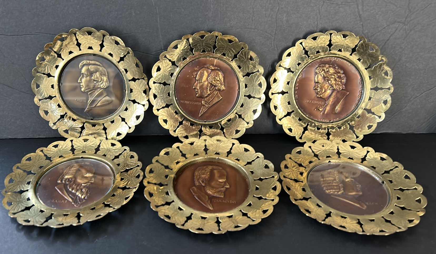 Photo 1 of 6 - VINTAGE SOLID BRASS MUSIC COMPOSERS CIRCULAR WALL DECOR 6” ROUND