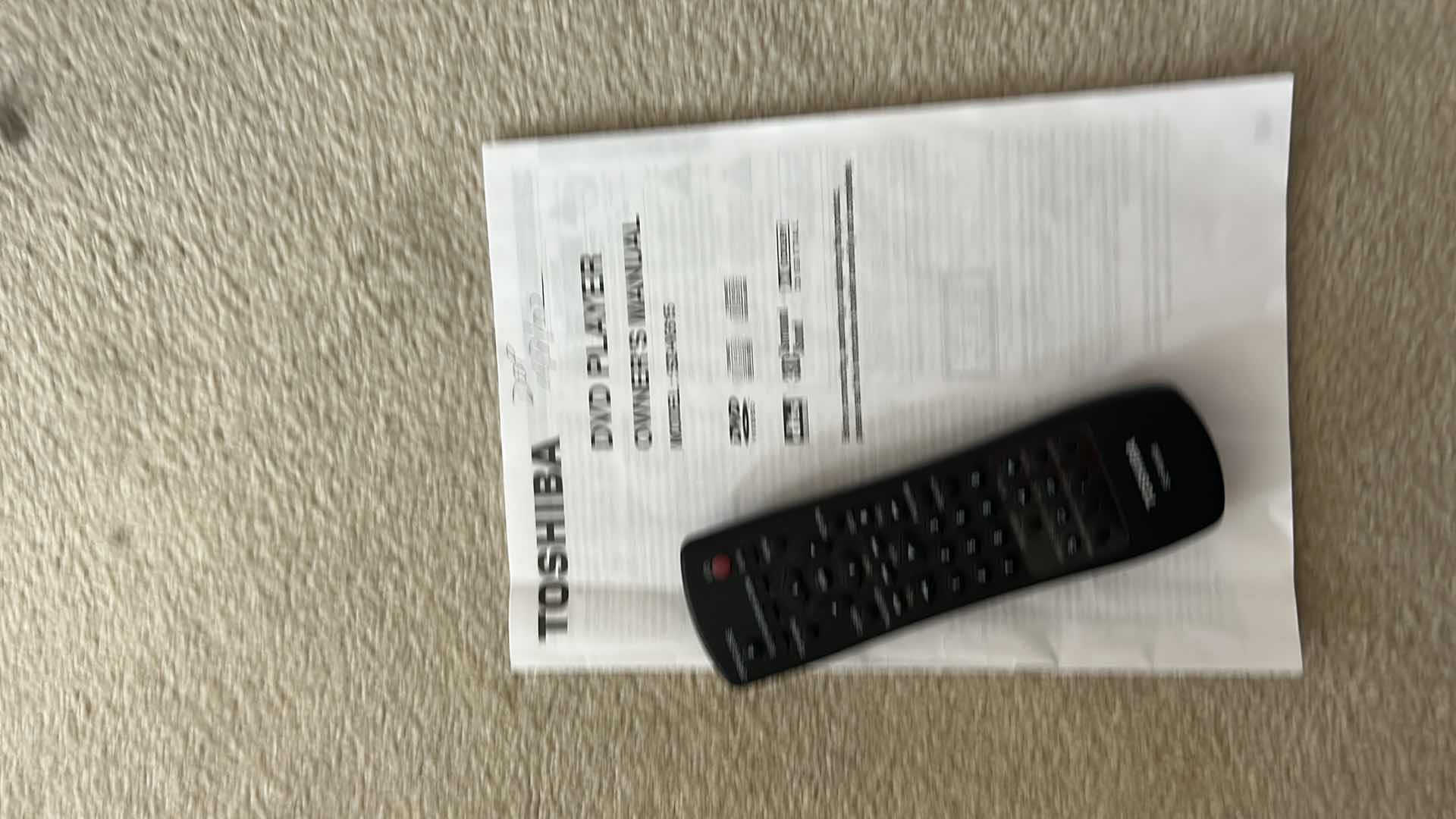 Photo 6 of TOSHIBA 5 DISC CAROUSEL CHANGER WITH REMOTE DVD’s AND DISC CLEANER