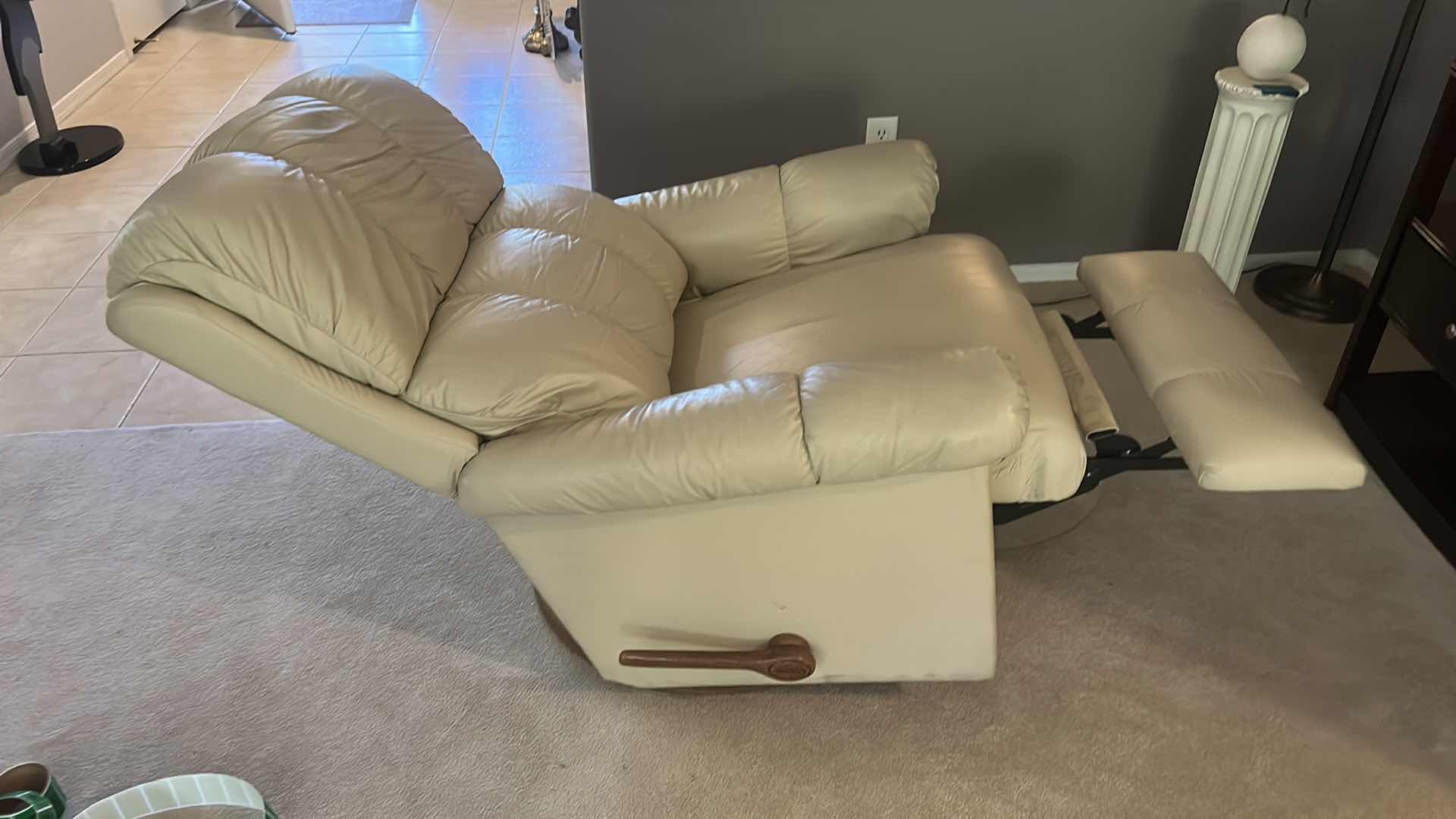 Photo 1 of LA Z BOY CREAM COLORED RECLINER / ROCKER / SWIVEL