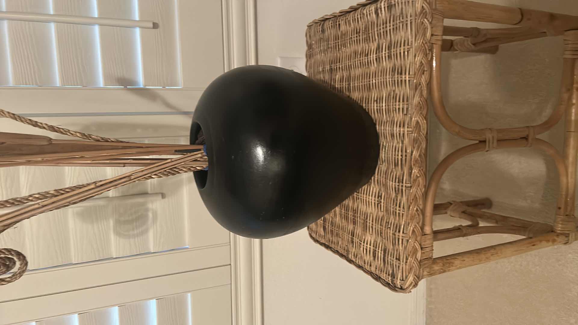 Photo 1 of SMALL RATAN TABLE (16 1/4“ x 11 1/2“ x 18 1/2“) WITH VASE AND RATAN REEDS