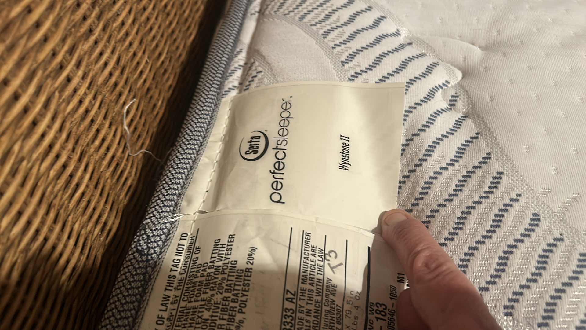 Photo 1 of SERTA PERFECT SLEEPER WYNSTONE II QUEEN MATTRESS AND BOX SPRINGS 61“ x 80“