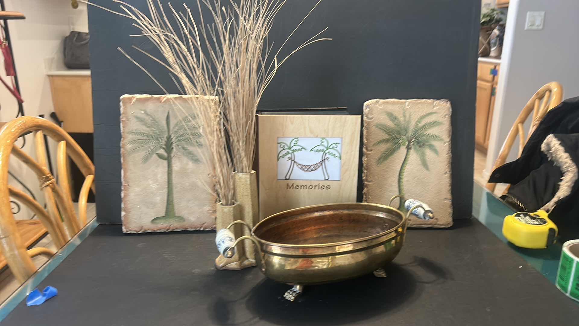 Photo 1 of HOME DECOR ASSORTMENT TALLEST 20”