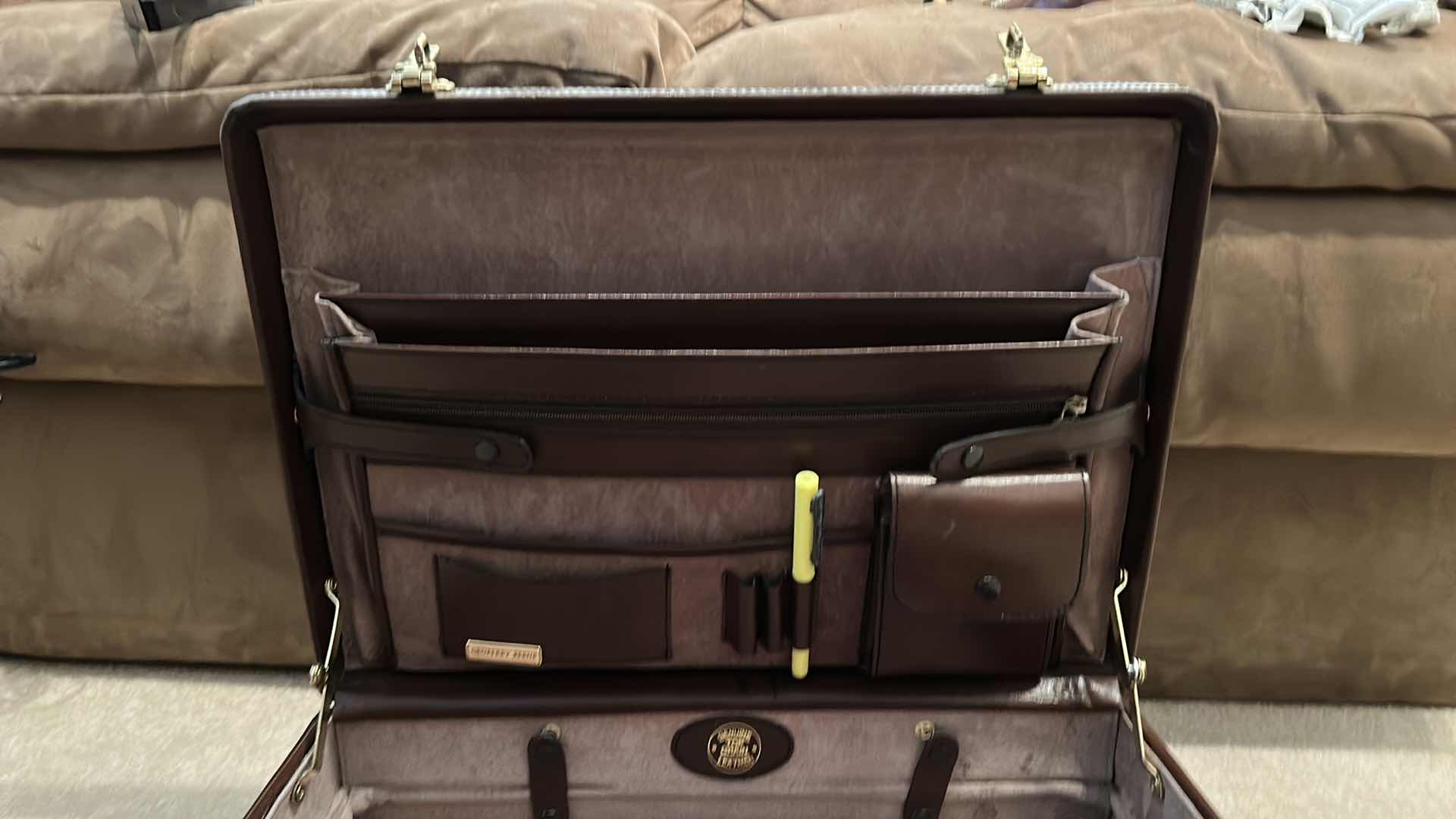 Photo 1 of GEOFFREY BEENE GENUINE TOP GRAIN LEATHER BRIEFCASE WITH SUEDE INTERIOR