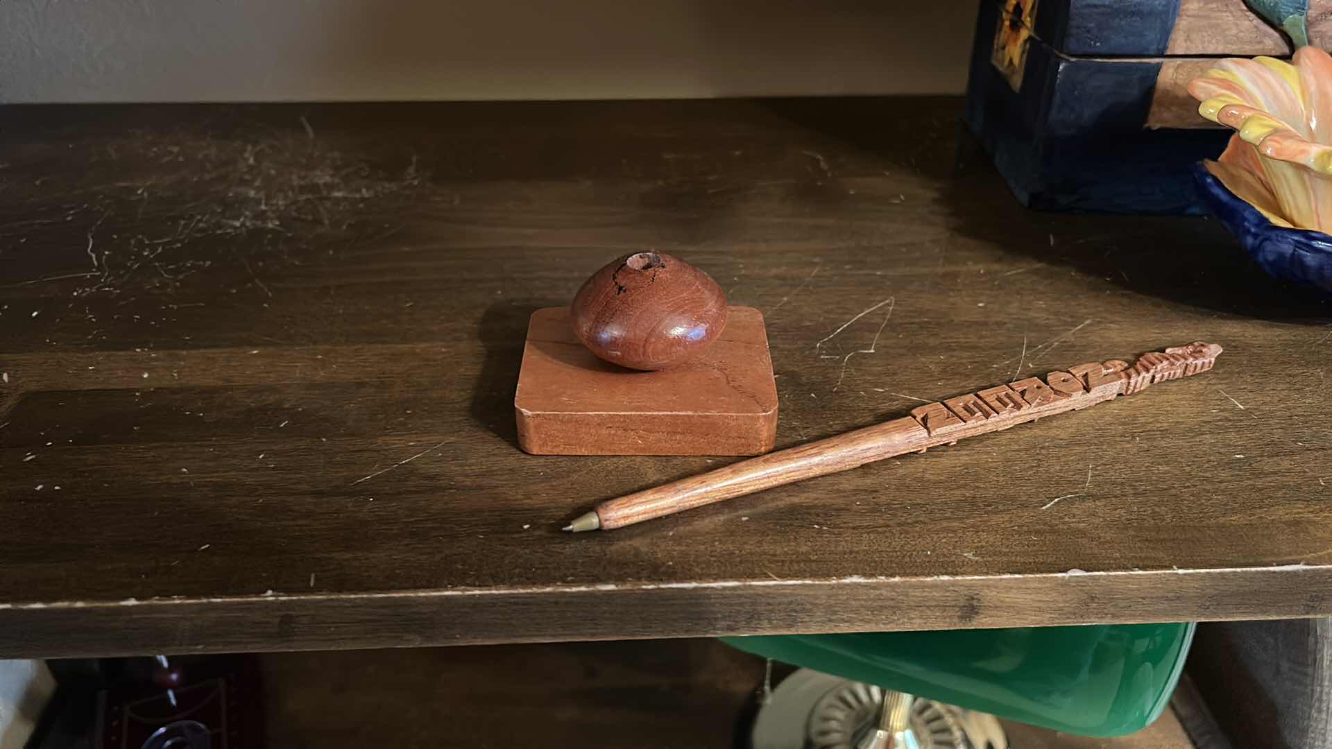 Photo 1 of 4 PC HOME DECOR ASSORTMENT ( TRUNK) 8” x 5 1/2”