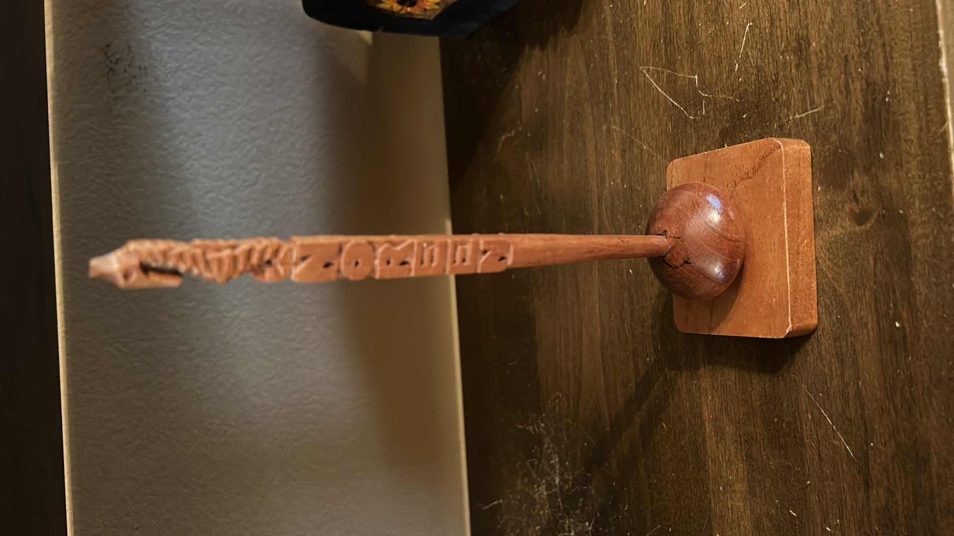 Photo 1 of 4 PC HOME DECOR ASSORTMENT ( TRUNK) 8” x 5 1/2”