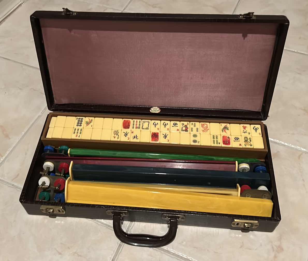 Photo 1 of VINTAGE ROYAL BRAND MAH JONG