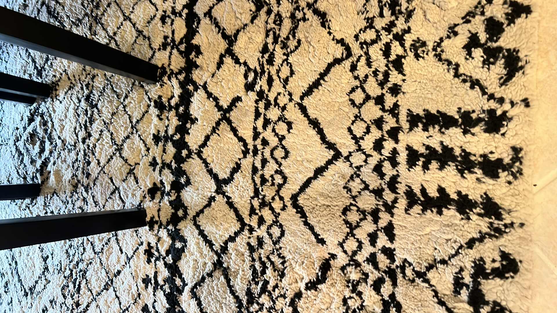 Photo 1 of ORIAN AZTEC IVORY AREA RUG 60" X 84"