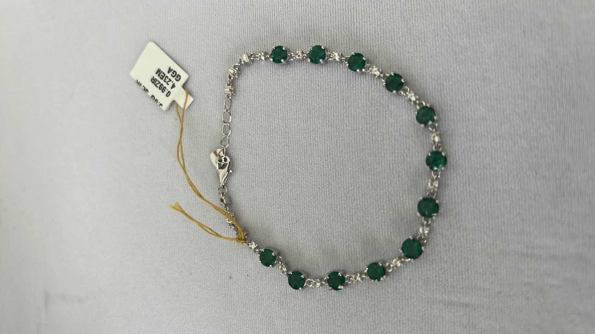Photo 1 of 925 STERLING SILVER EMERALD BERYL & ZIRCON BRACELET (GGA CERTIFIED)  BROO7943
