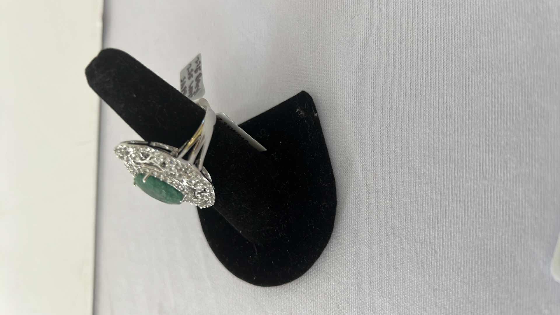 Photo 3 of 925 STERLING SILVER DYED GREE BERYL EMERALD & WHITE SAPPHIRE RING-GGA CERTIFIED-APPROX. SIZE 6.5     RN034969