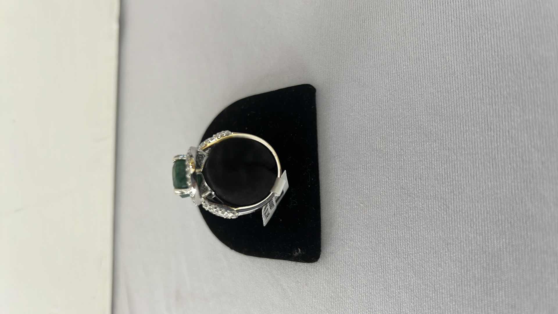 Photo 1 of 925 STERLING SILVER DYED GREEN BERYL EMERALD & SAPPHIRE CORUNDUM RING-GGA CERTIFIED-APPROX. SIZE 6.5     E000097