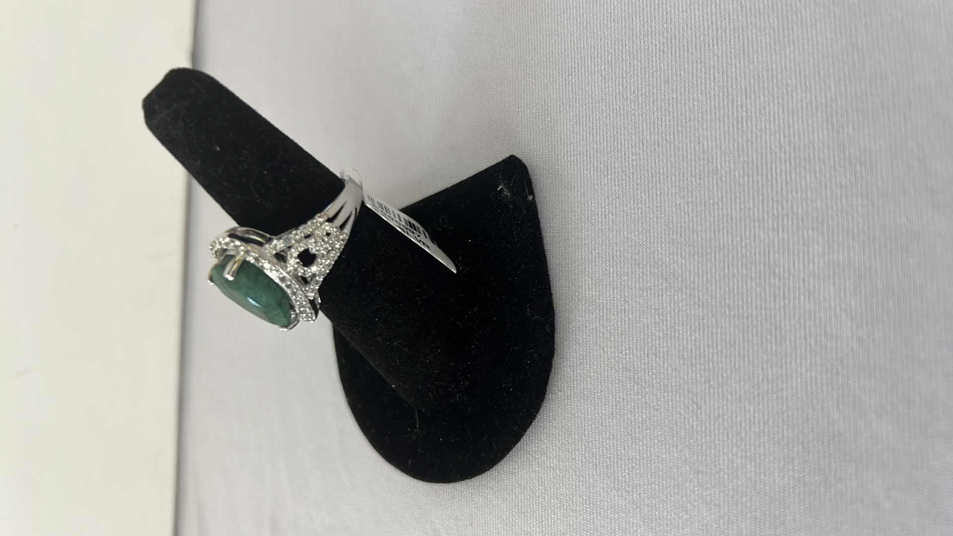 Photo 1 of 925 STERLING SILVER DYED GREEN BERYL EMERALD & SAPPHIRE CORUNDUM RING-GGA CERTIFIED-APPROX. SIZE 6.5     E000097