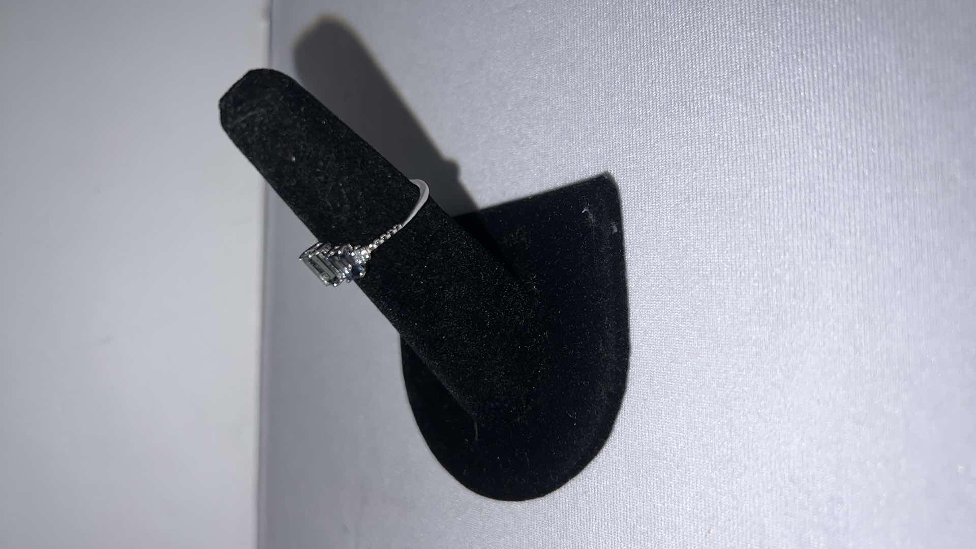 Photo 3 of 925 STERLING SILVER TANZANITE ZOISIT & DIAMOND RING-GGA CERTIFIED-APPROX. 6.5    RN034974