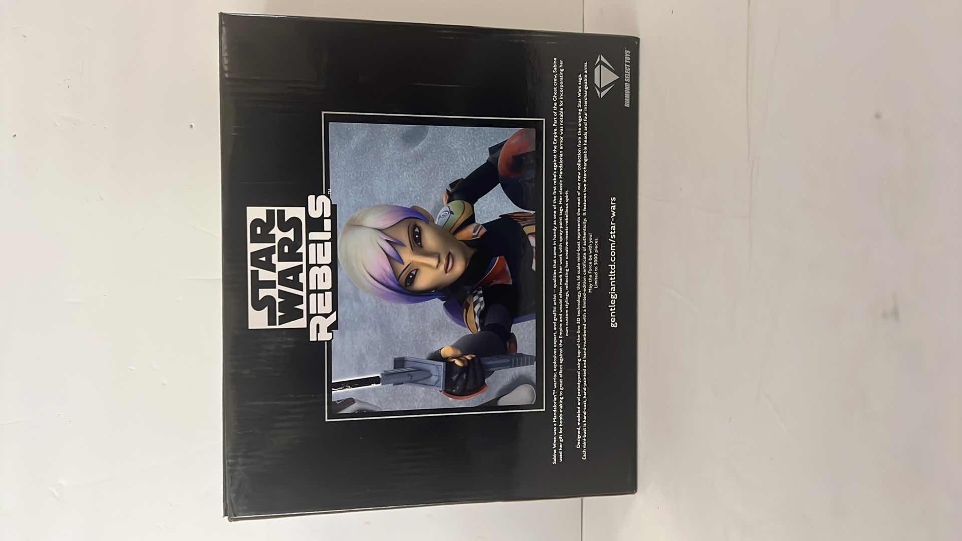 Photo 1 of BRAND NEW GENTLE GIANT STAR WARS “SABINE WREN” 1:6 SCALE MINI-BUST