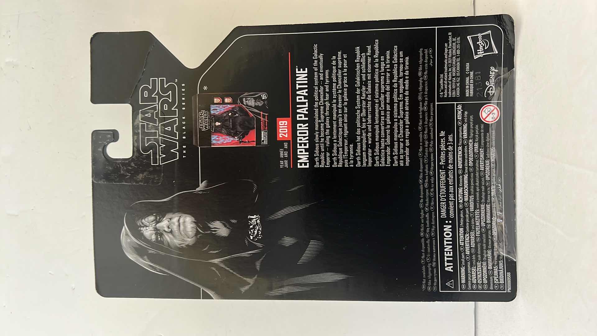 Photo 1 of BRAND NEW STAR WARS THE BLACK SERIES “EMPEROR PALPATINE” ACTION FIGURE