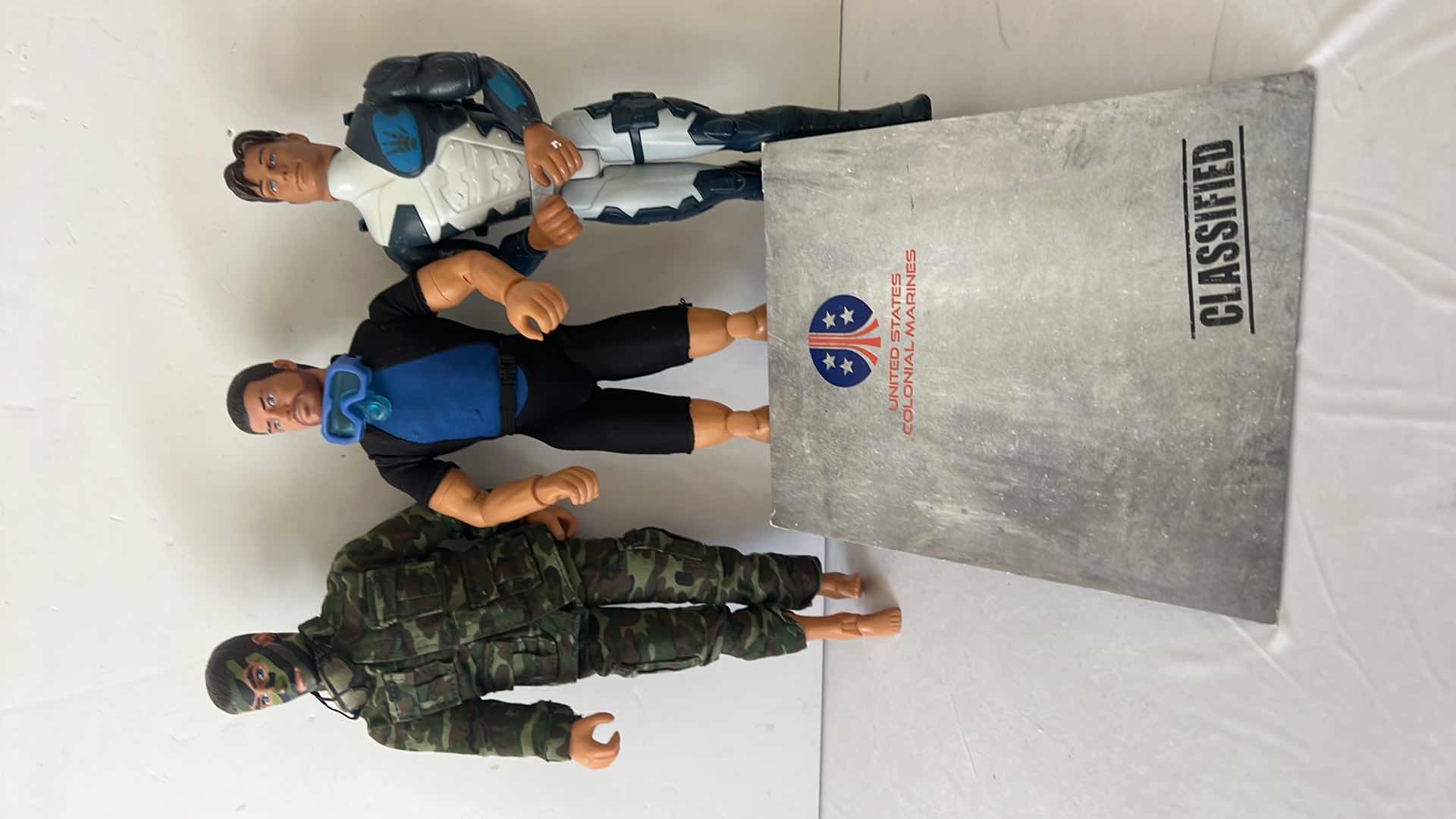 Photo 1 of 3-12” BENDABLE MARINES ACTION FIGURES