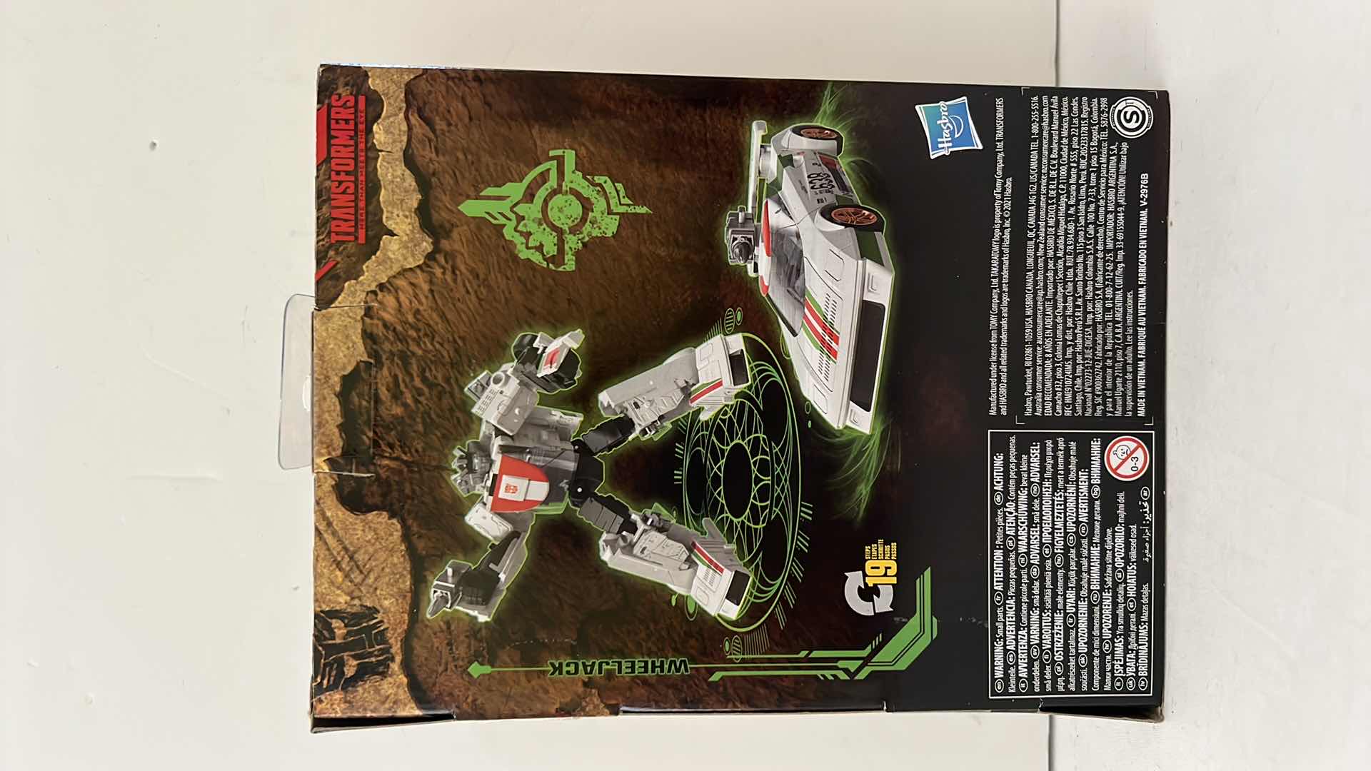 Photo 1 of BRAND NEW HASBRO TAKARA TOMY TRANSFORMERS “WHEELJACK” TRANSFORMER