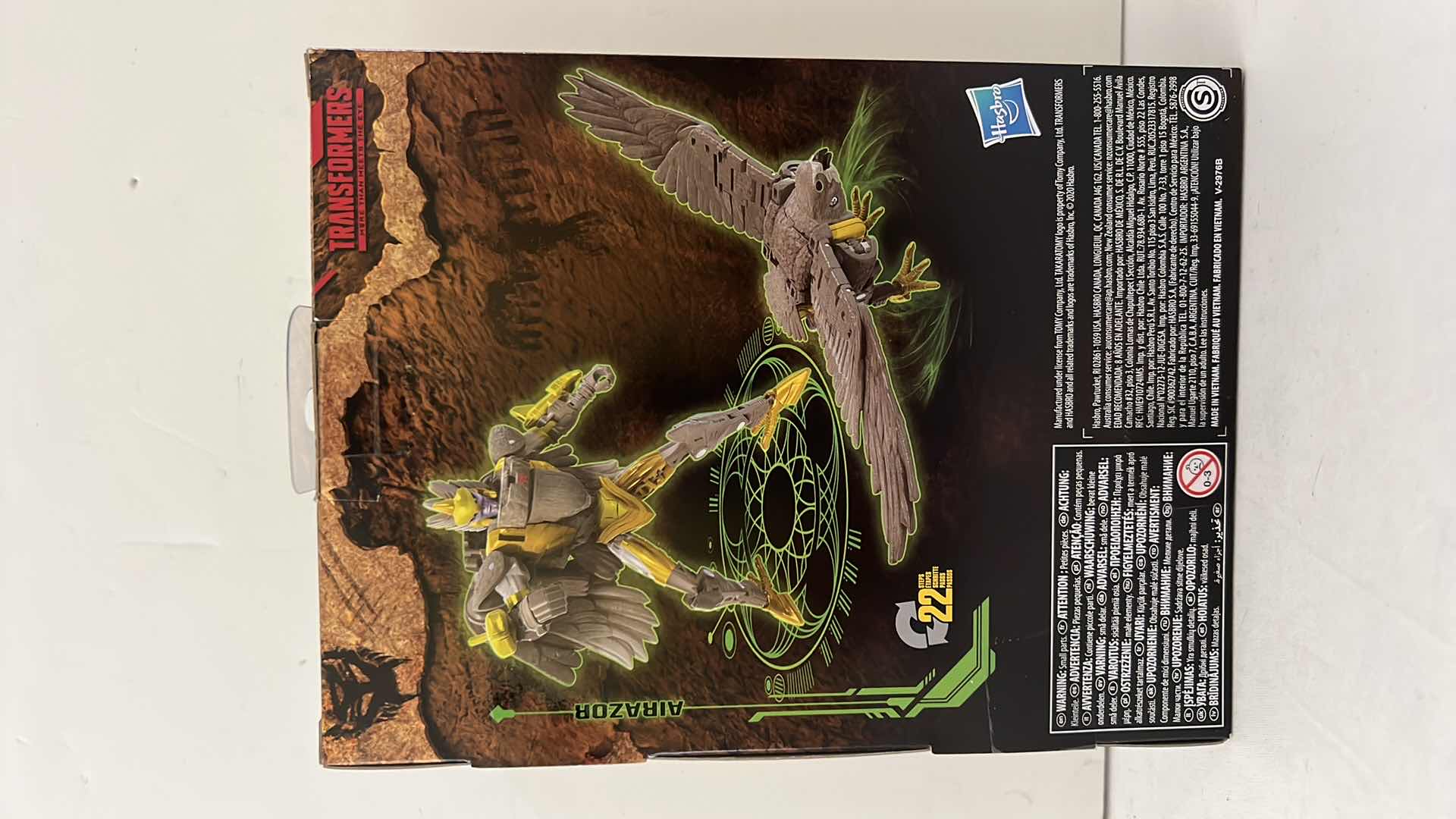 Photo 1 of BRAND NEW HASBRO TAKARA TOMY TRANSFORMERS “AIRAZOR” TRANSFORMER