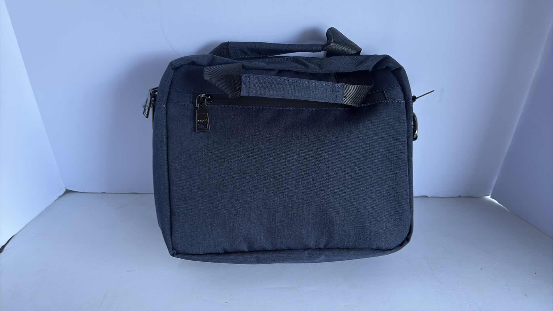 Photo 1 of KANGA LIFE TRAVEL BAG NAVY