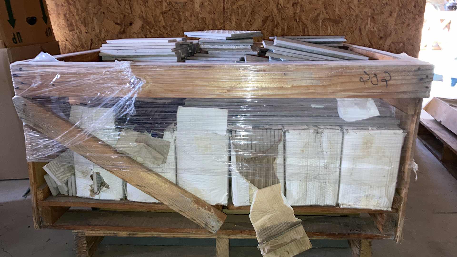 Photo 4 of MIXED TILE CRATE-FLOOR TILE AND TRIM