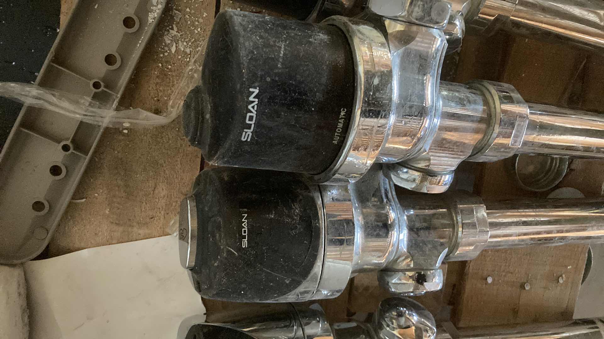 Photo 1 of SLOAN COMMERCIAL WALL MOUNTED TOILETS W SENSOR FLUSHERS (4)