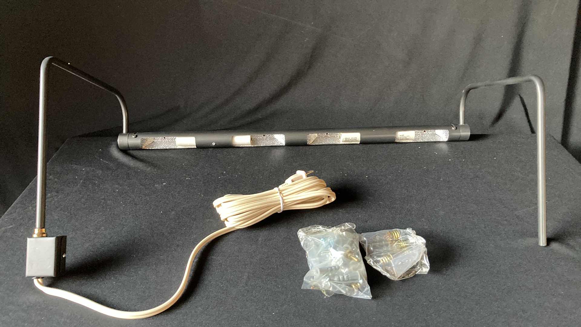 Photo 1 of NEW HOUSE OF TROY OIL RUBBED BRONZE 21” SLIME LINE PICTURE LIGHT