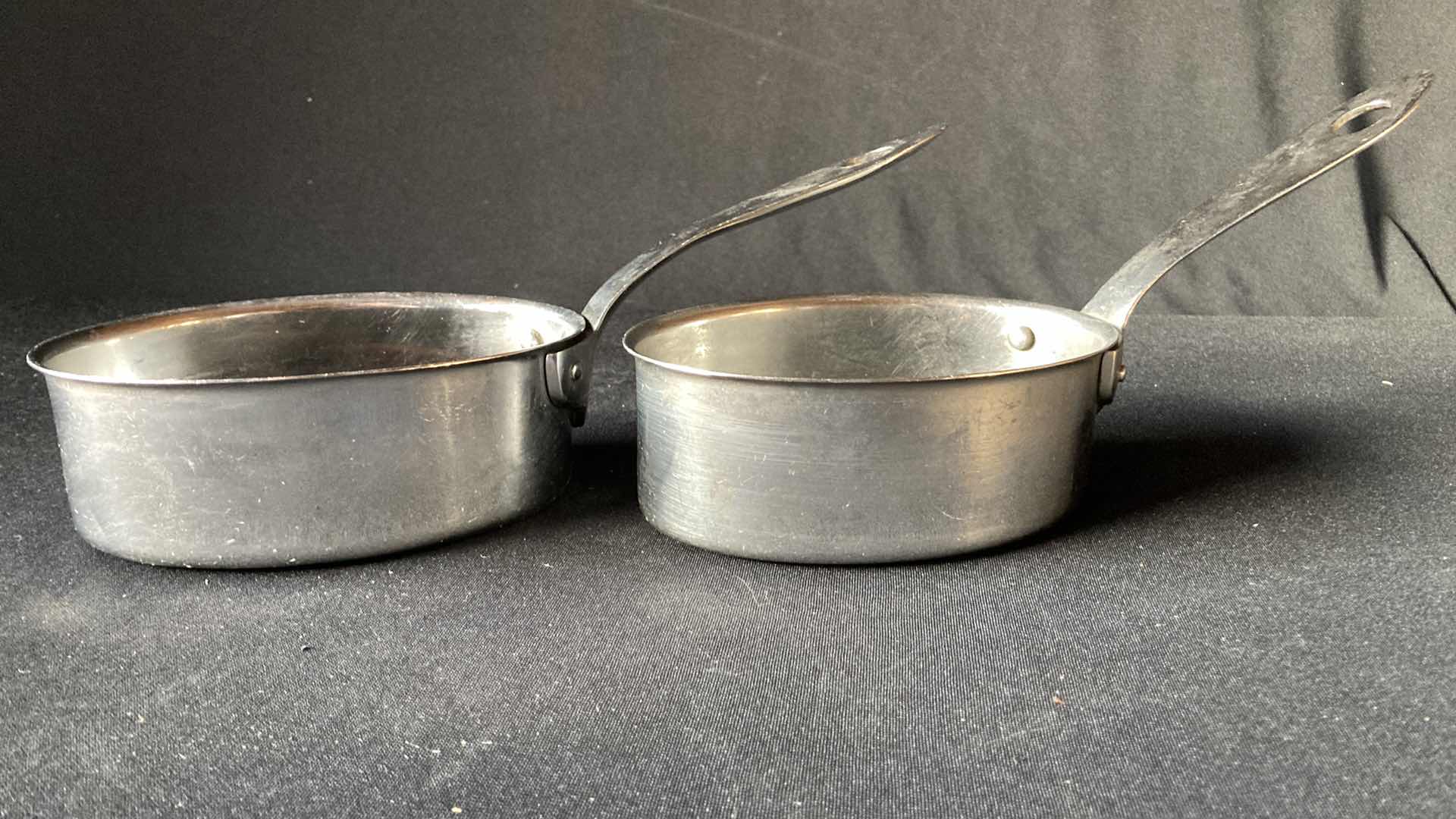 Photo 1 of DW HABER & SON NY OBLONG POTS (2) 4.75” X 10.5” H 2”