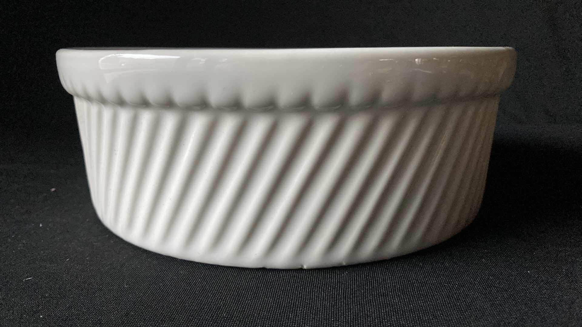 Photo 2 of NEW DC 505 USA 8” CASSEROLE DISH