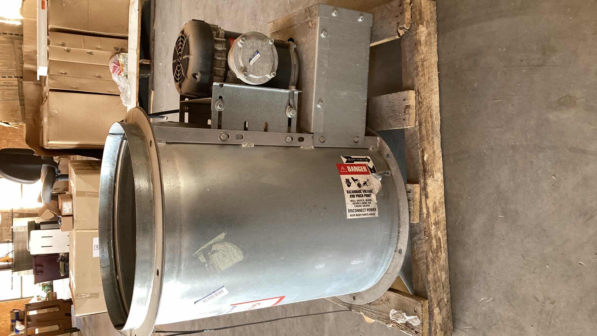 Photo 1 of GLOBAL FINISHING SOLUTIONS PAINT ROOM EXHAUST 21.5” X 33” H26”