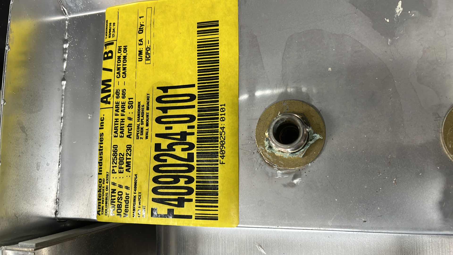 Photo 1 of AMTEKCO STAINLESS STEEL HAND SINK 15.5” X 17” X 18”H (MODEL #F4090254)
