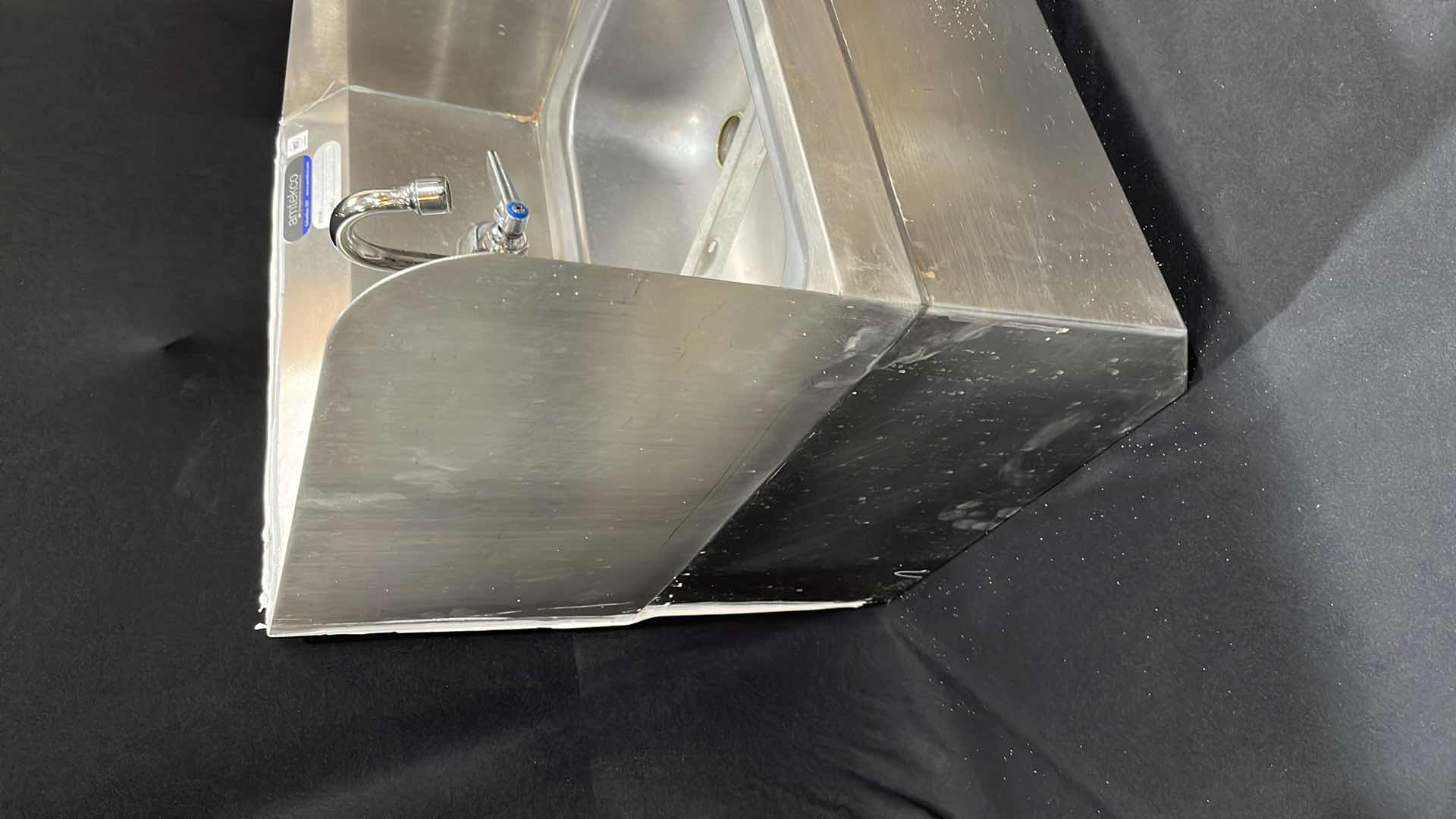 Photo 1 of AMTEKCO STAINLESS STEEL HAND SINK 15.5” X 17” X 18”H (MODEL #F4090254)