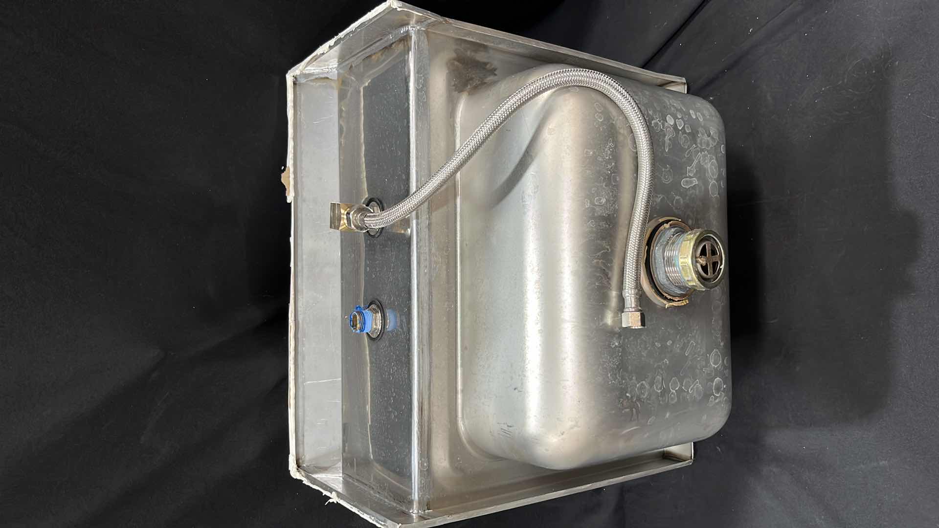 Photo 1 of STAINLESS STEEL HAND SINK 15” X 17.25” X 15”H