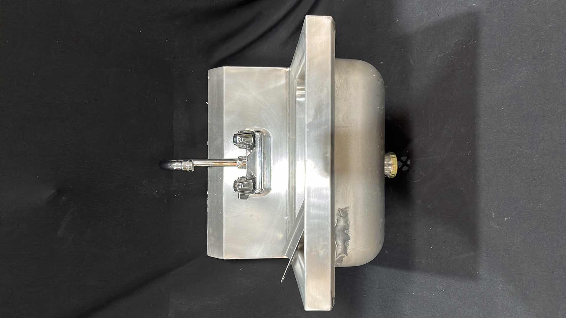 Photo 1 of STAINLESS STEEL HAND SINK 15” X 17.25” X 15”H