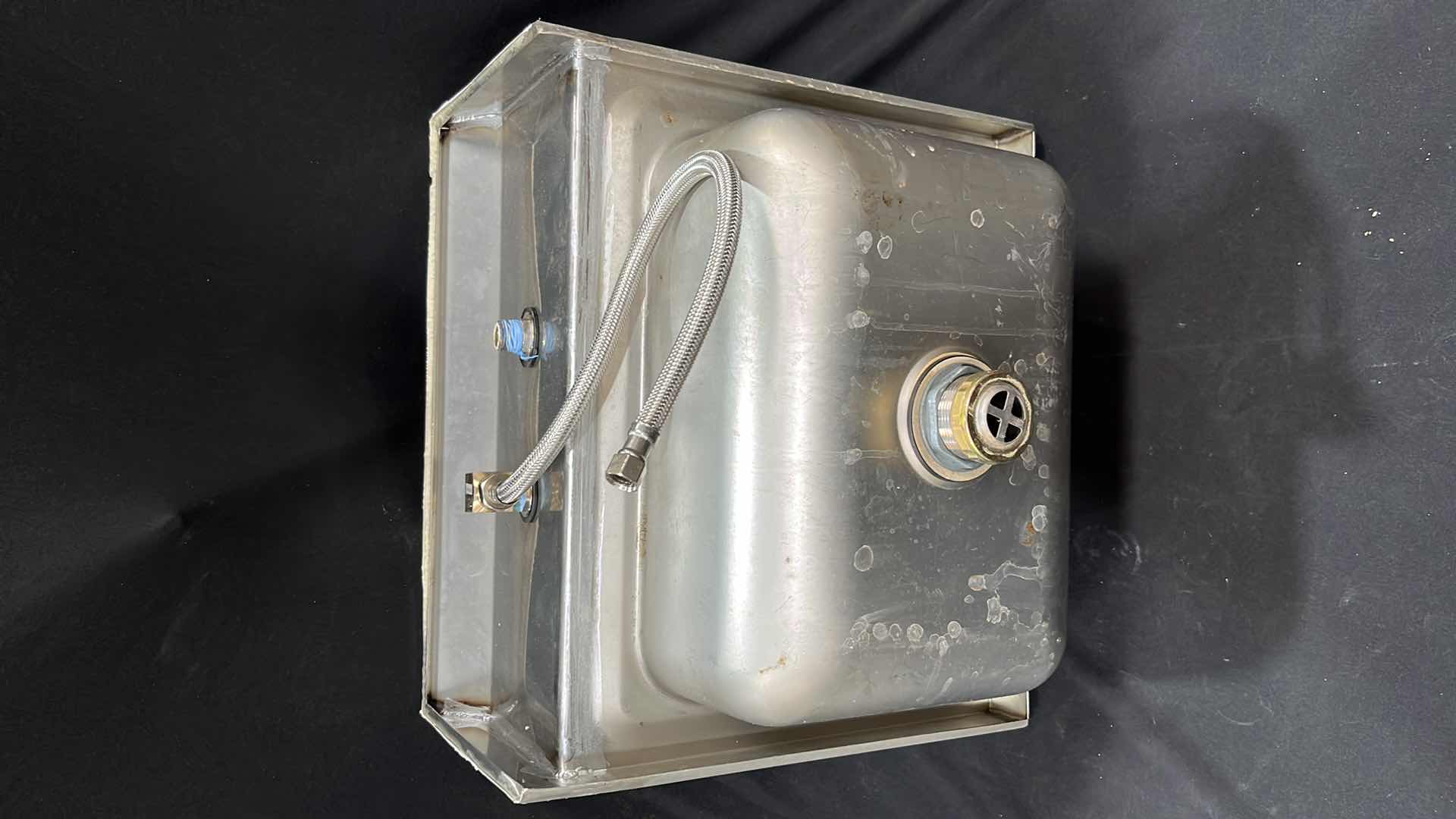 Photo 1 of STAINLESS STEEL HAND SINK 15” X 17.25” X 15”H