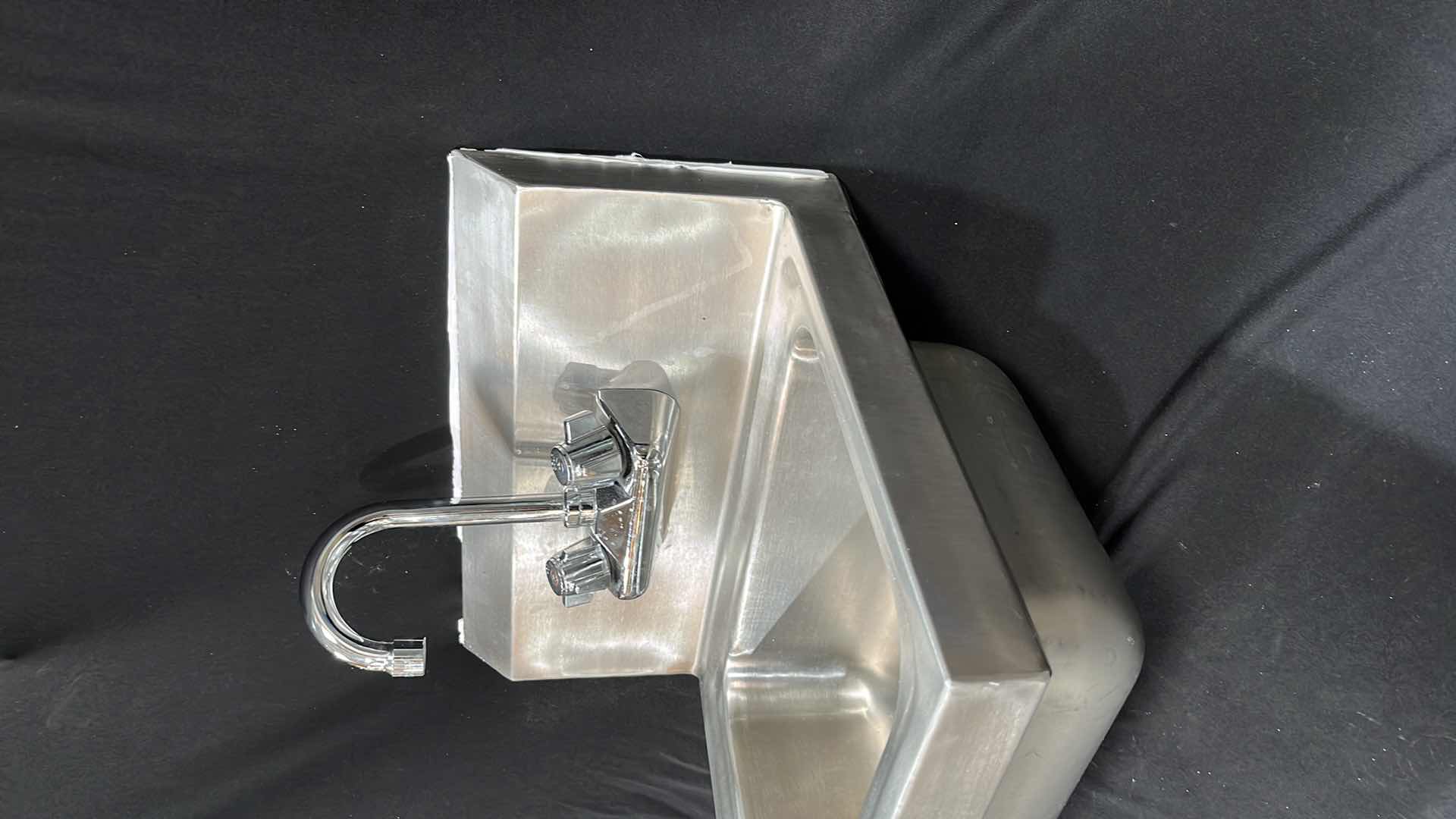 Photo 1 of STAINLESS STEEL HAND SINK 15” X 17.25” X 15”H