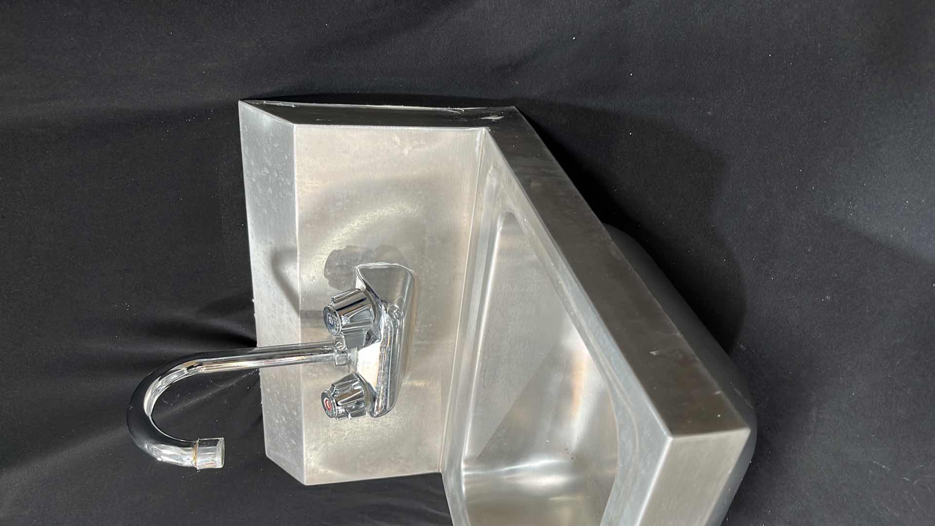 Photo 3 of STAINLESS STEEL HAND SINK 15” X 17.25” X 15”H