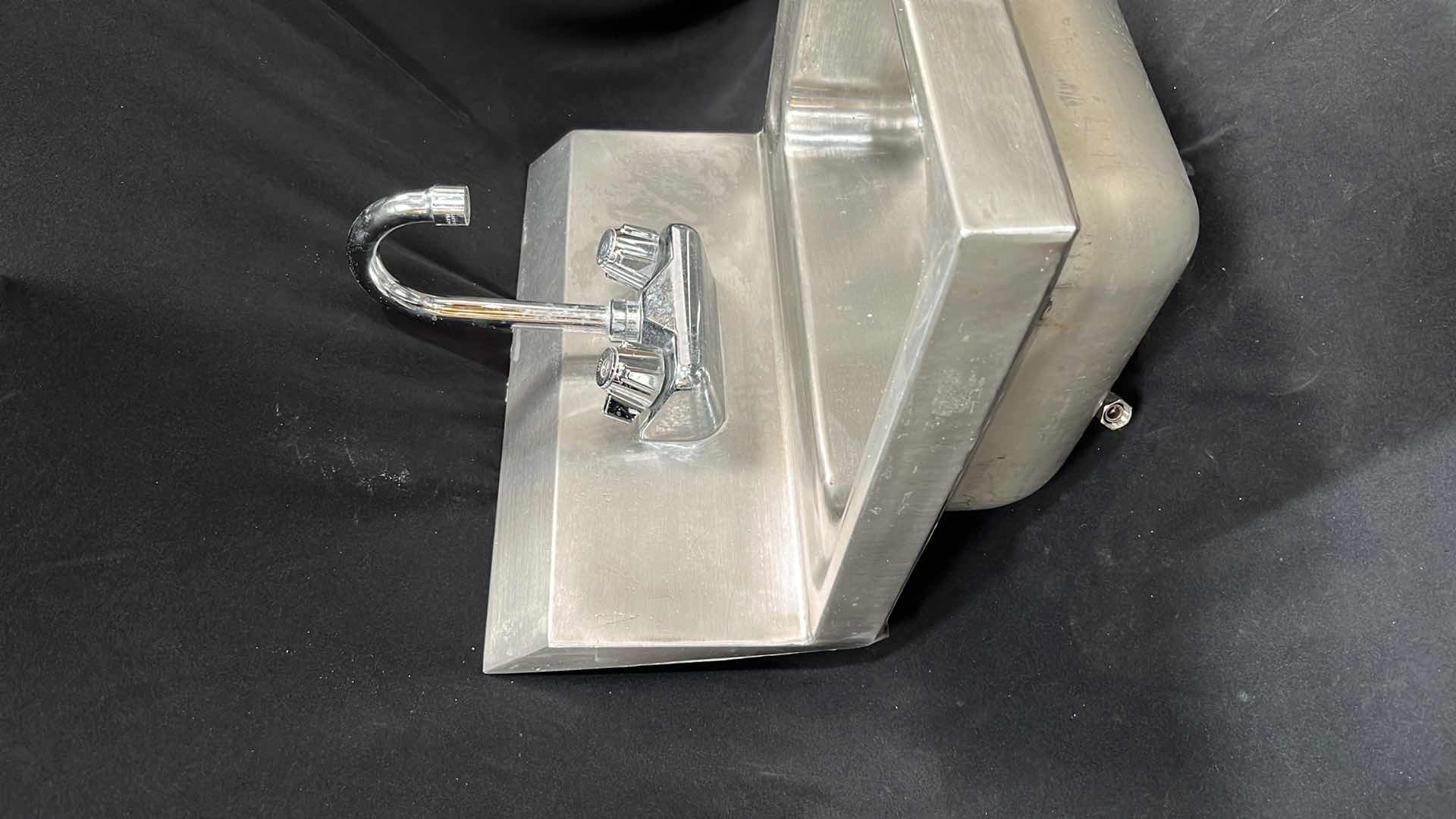 Photo 1 of STAINLESS STEEL HAND SINK 15” X 17.25” X 15”H