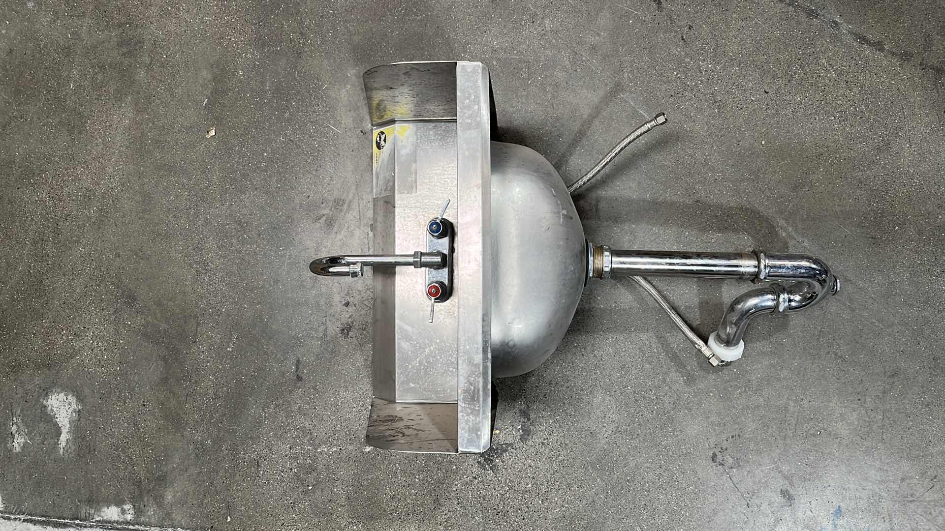 Photo 1 of STAINLESS STEEL HAND SINK 14.75” X 19” X 29”H