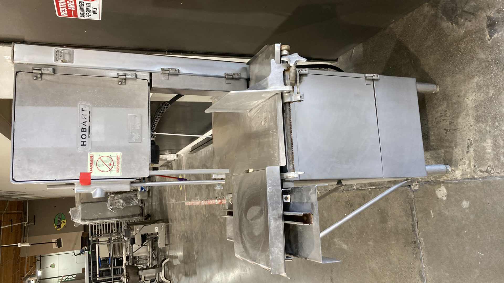 Photo 1 of HOBART COMMERCIAL MEAT SLICER 200-230VOLT MODEL 5614