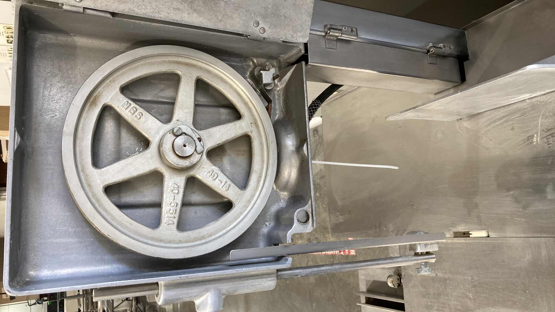 Photo 1 of HOBART COMMERCIAL MEAT SLICER 200-230VOLT MODEL 5614