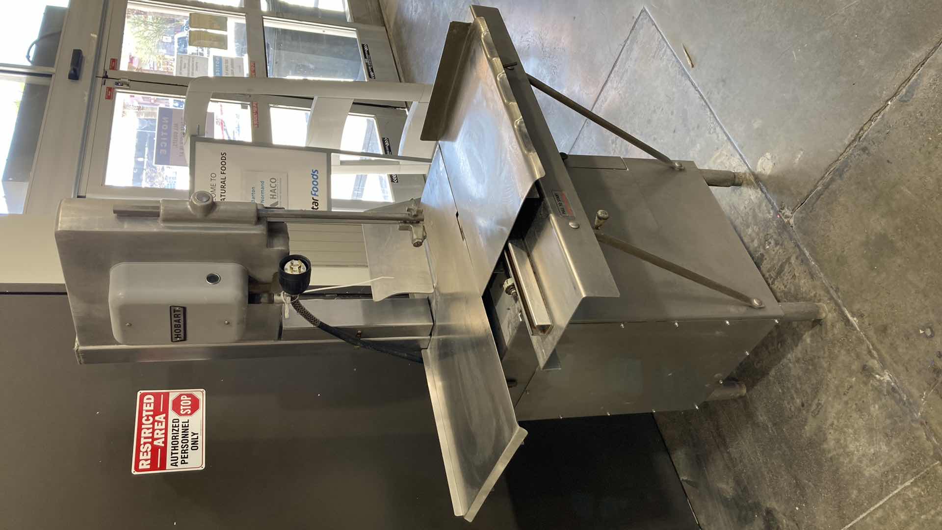 Photo 1 of HOBART COMMERCIAL MEAT SLICER 200-230VOLT MODEL 5614