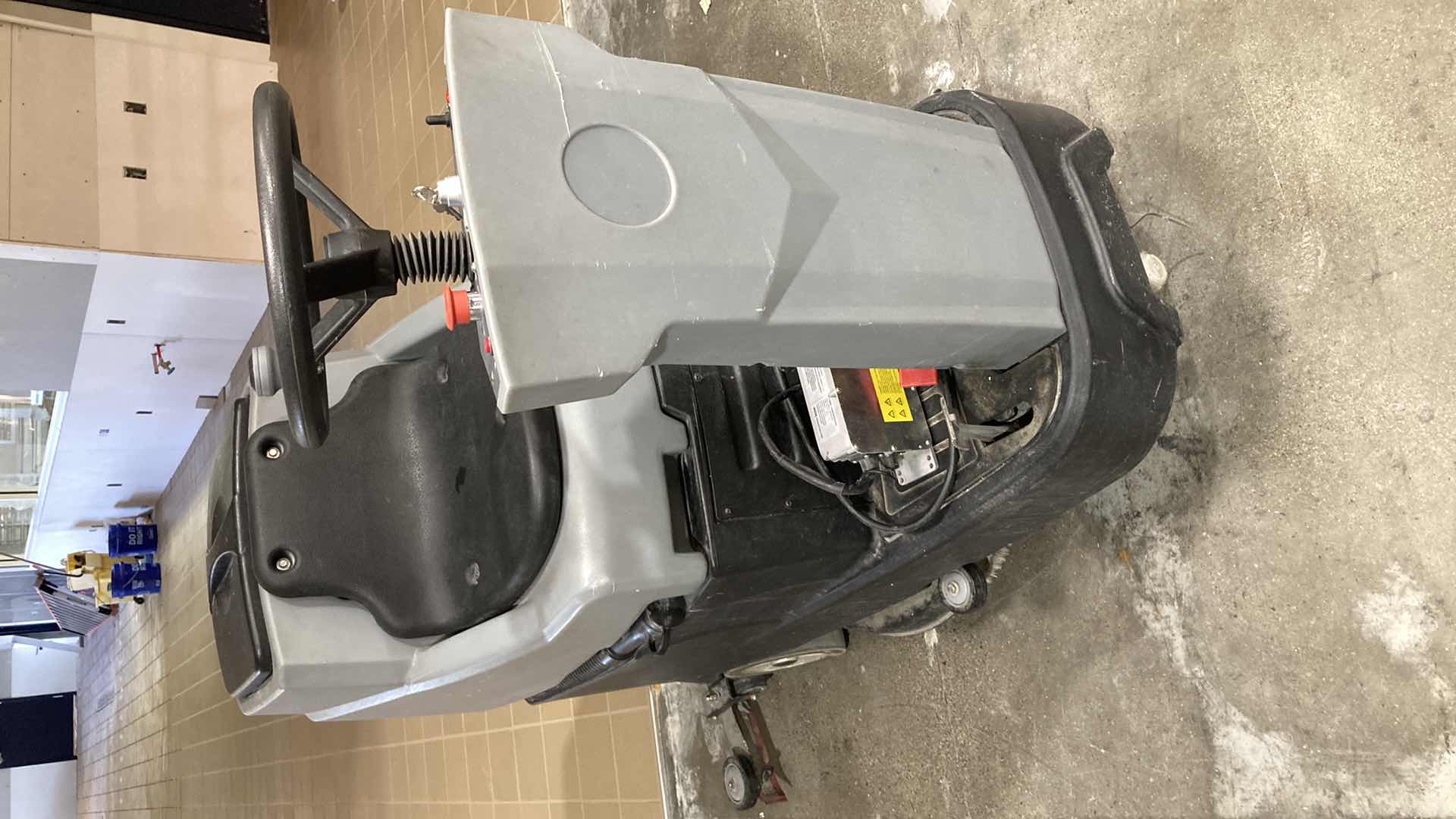 Photo 1 of SHENG YANG COMPACT RIDE-ON FLOOR SCRUBBER MODEL A60 W BATTERY CHARGER