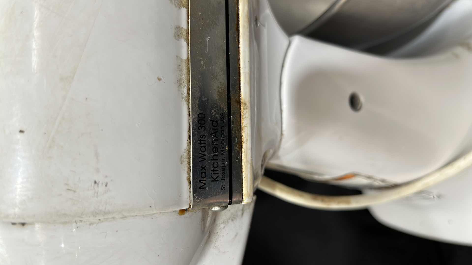 Photo 1 of KITCHENAID MIXER W STAINLESS STEEL BOWL (NO ATTACHMENTS)