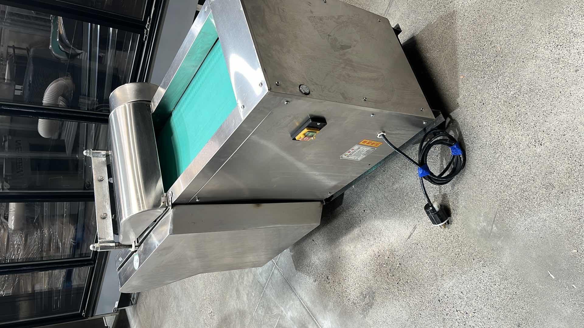 Photo 5 of MULTIFUNCTION VEGETABLE CUTTING MACHINE MODEL ALVC-1000C