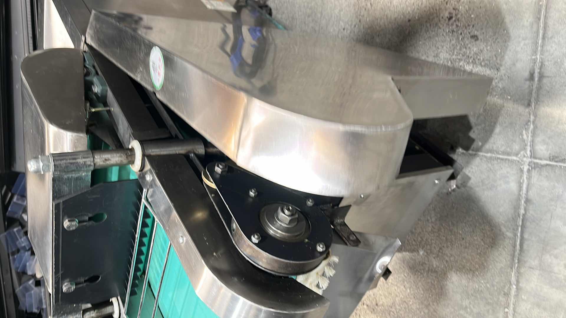 Photo 8 of MULTIFUNCTION VEGETABLE CUTTING MACHINE MODEL ALVC-1000C