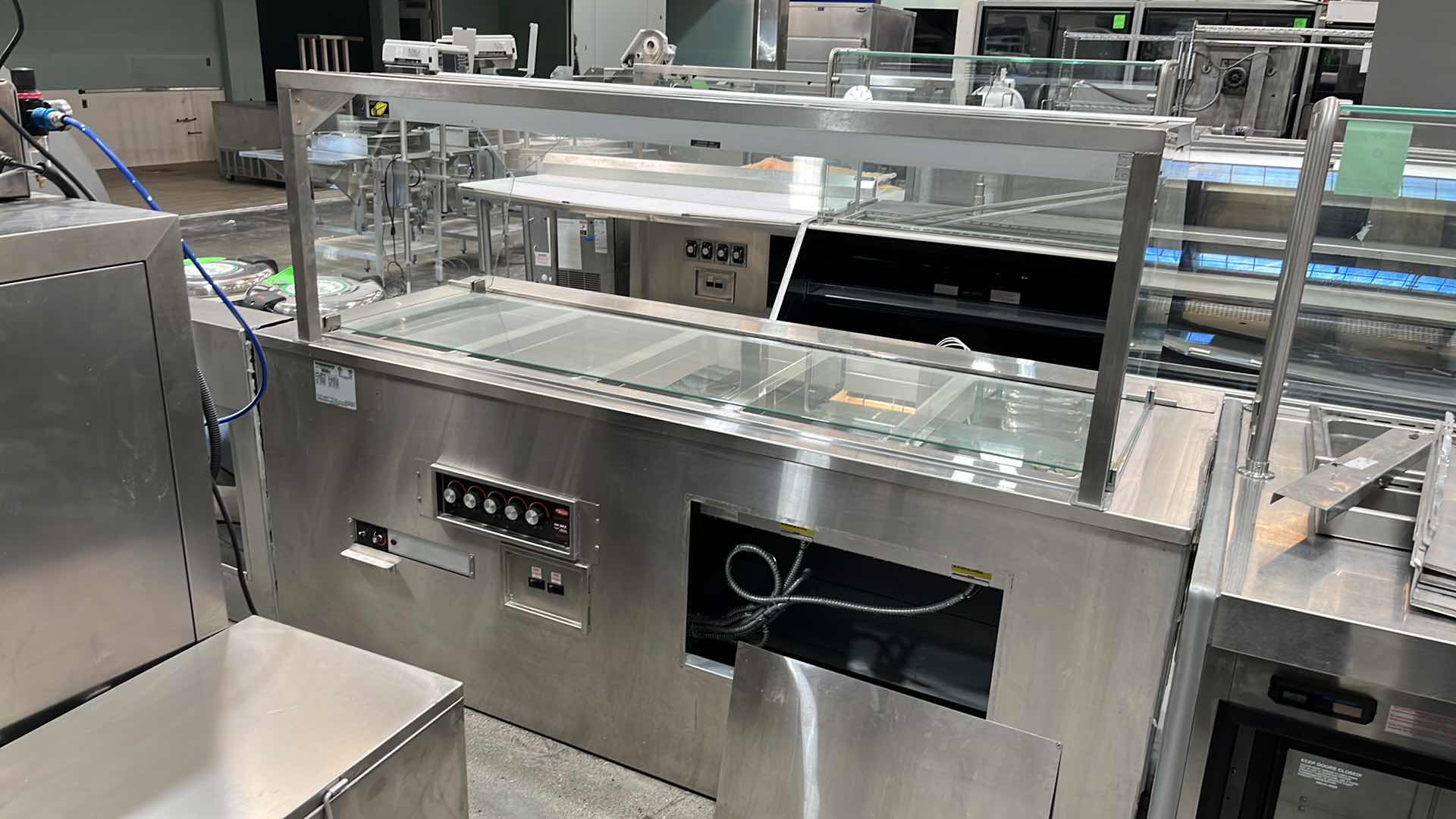 Photo 1 of HUSSMANN COMMERCIAL SELF-SERVICE FOOD COUNTER W HOT WELLS MODEL IM-05-I7-FH