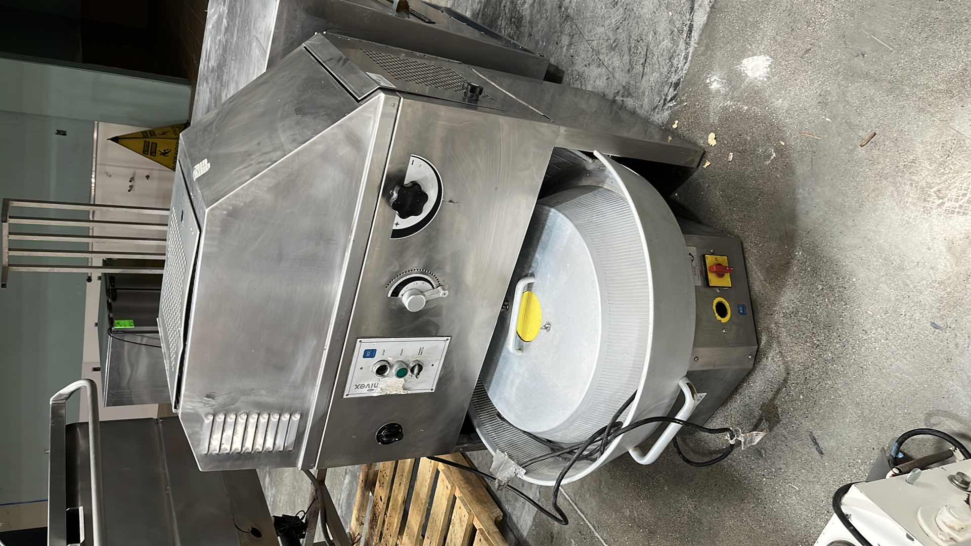 Photo 1 of UNIVEX PIZZA EXPRESS COMBINATION DOUGH DIVIDER/ROUNDER MODEL DD23/ DR42