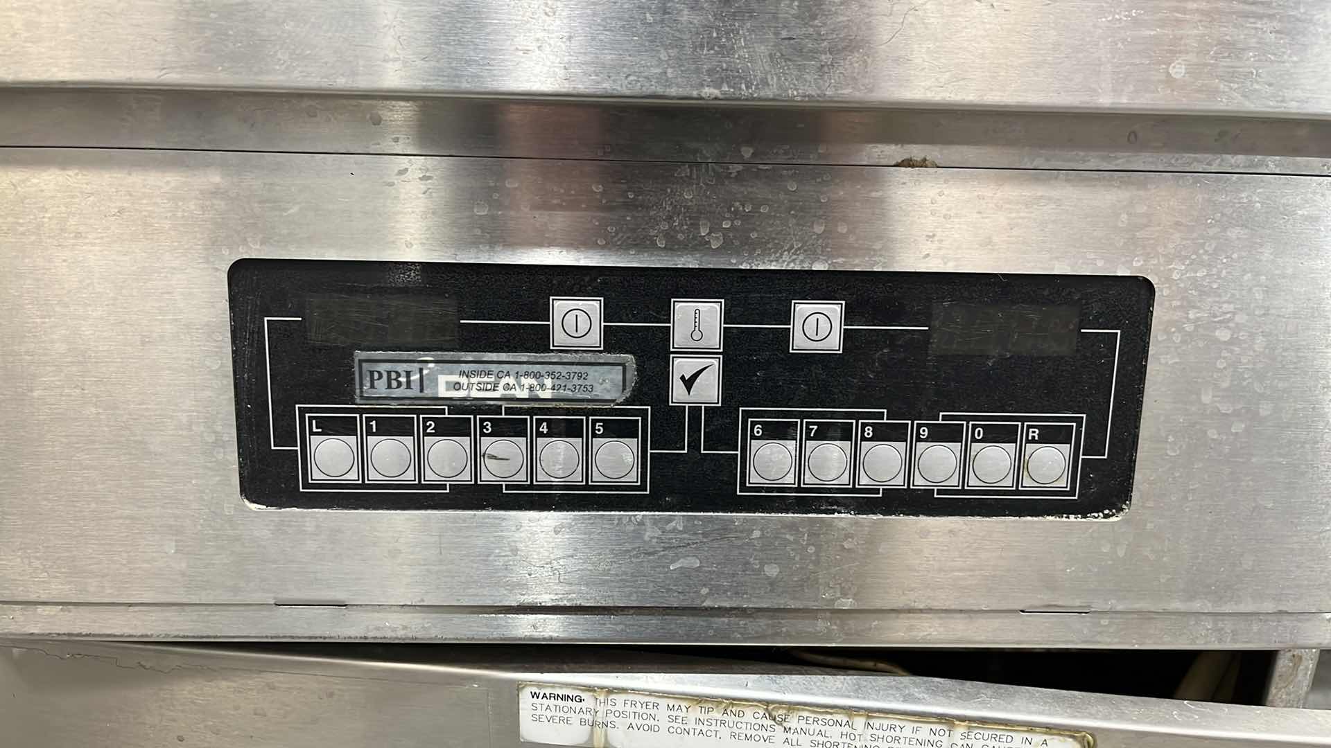 Photo 1 of DEAN GAS DEEP FAT FRYER W MODEL CFD180GBLNS (ELECTRICAL SHORT)