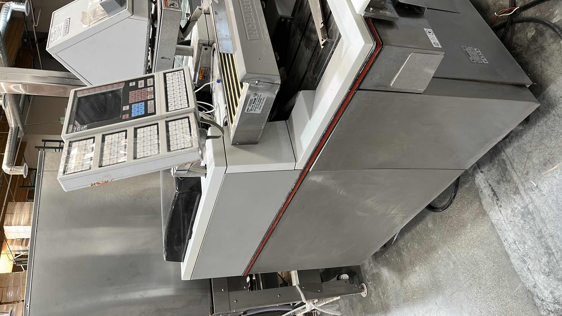 Photo 3 of HOBART COMMERCIAL DIGITAL DELI WRAPPING MACHINE W LABEL PRINTER MODEL UWS (HARDWIRED),  HEAT SEAL ENERGY SMART WRAPPER STATION W QUANTUM LABEL PRINTER (2),
HOBART ROLLER/DISCHARGE TABLE (MODEL HRT5-3)