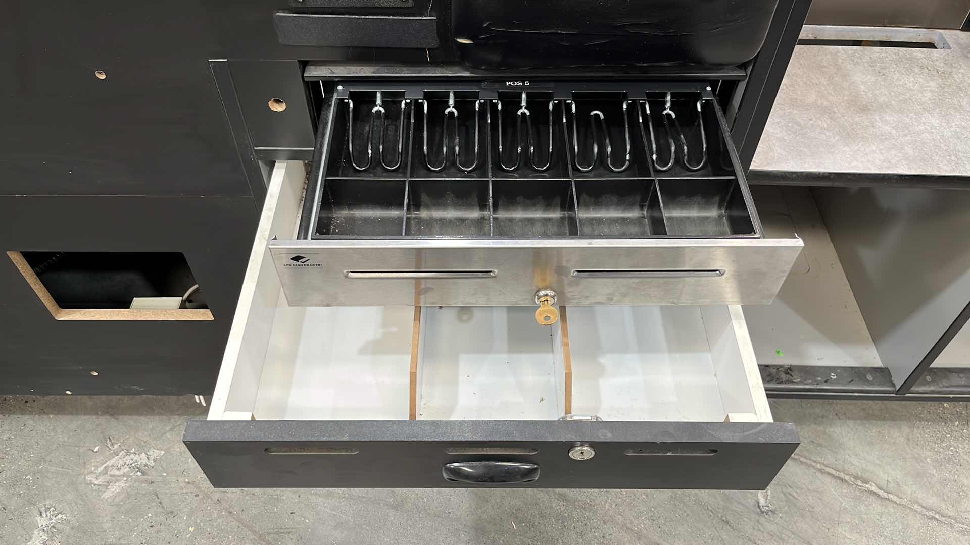 Photo 1 of ACCENT 2016 SINGLE BELT CHECK LANE W COMPLETE POS SYSTEM 97” X 25.5” H 42.5” (300+ LBS)